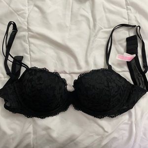 Nearly new PINK Victoria’s Secret lace bra